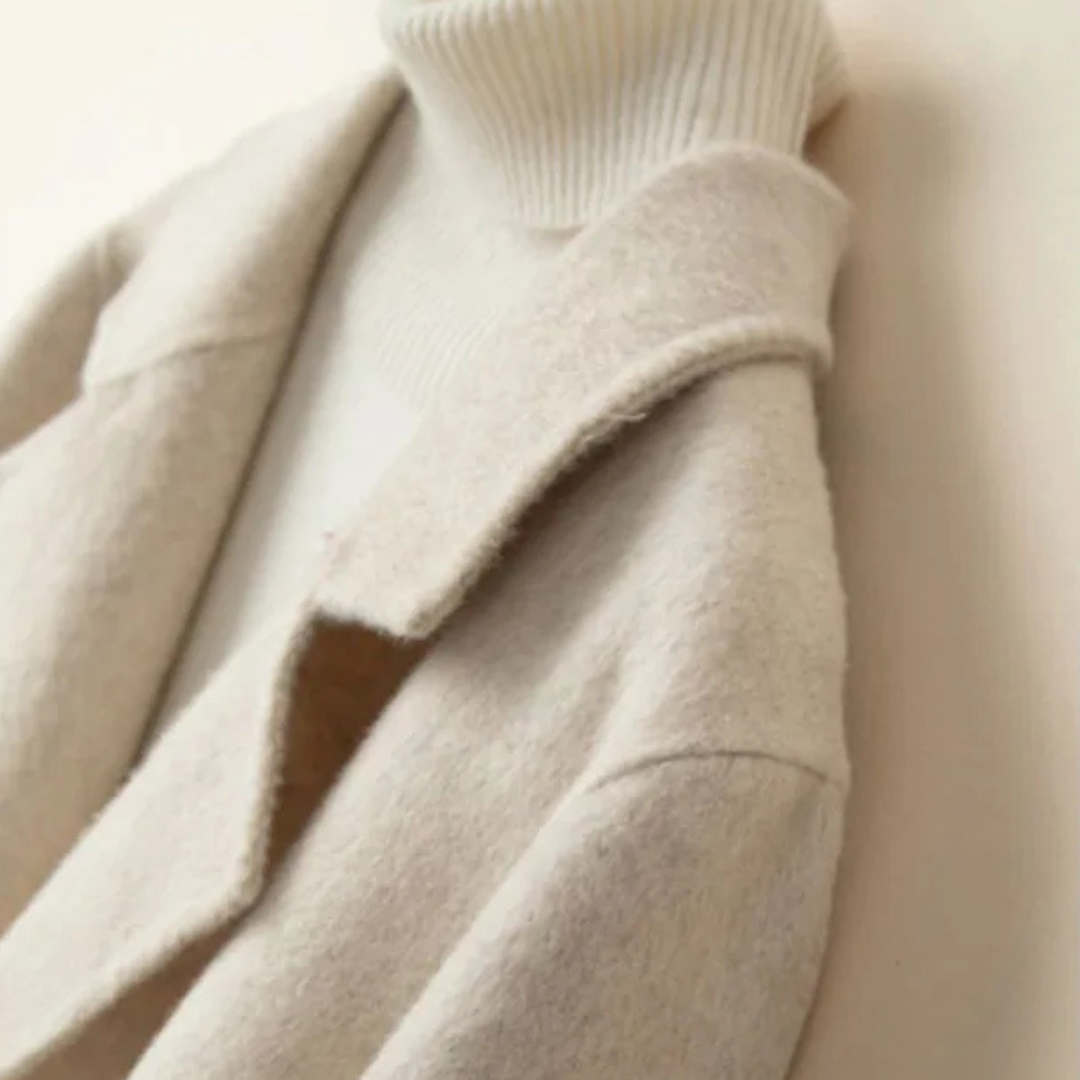 Annemarie | Dames Blazer Jas | Korte Trenchcoat Met Reverkraag en Dubbele Knopen Voor Werk en Casual Look