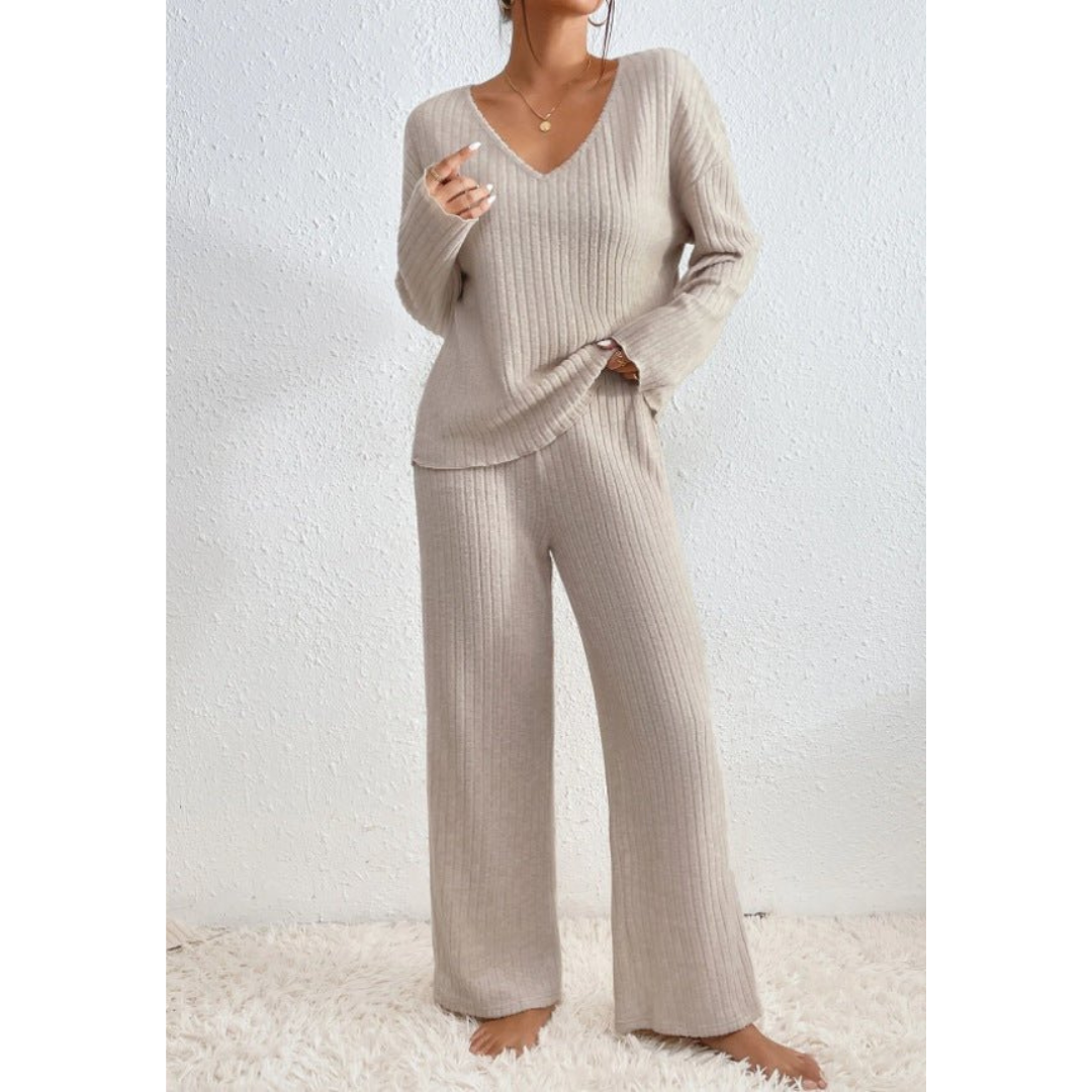 Anouk | Tweedelige Set | Lounge Set met V-hals Trui en Broek