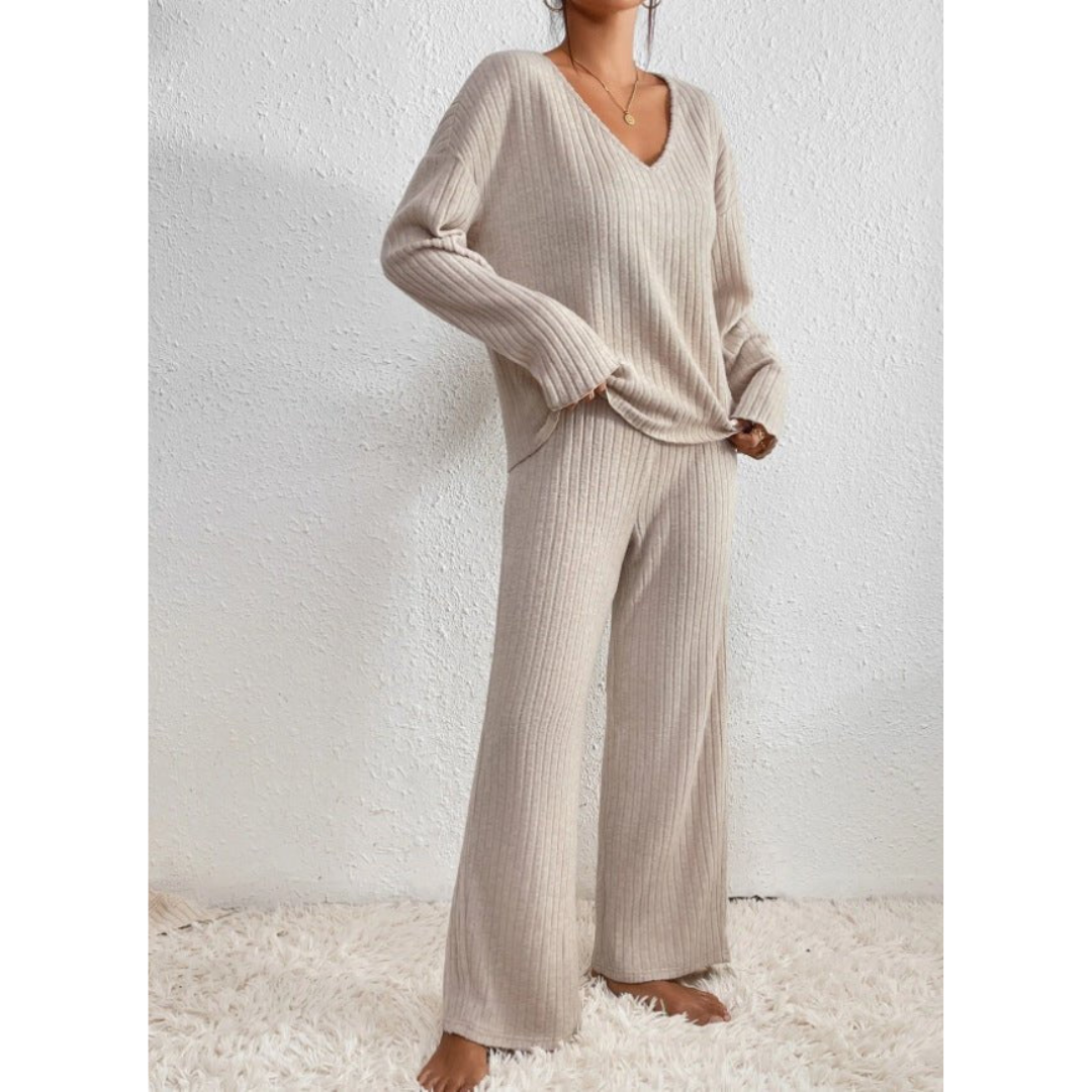 Anouk | Tweedelige Set | Lounge Set met V-hals Trui en Broek