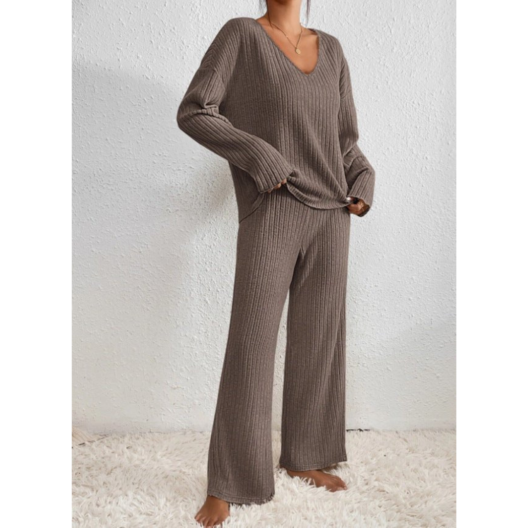 Anouk | Tweedelige Set | Lounge Set met V-hals Trui en Broek