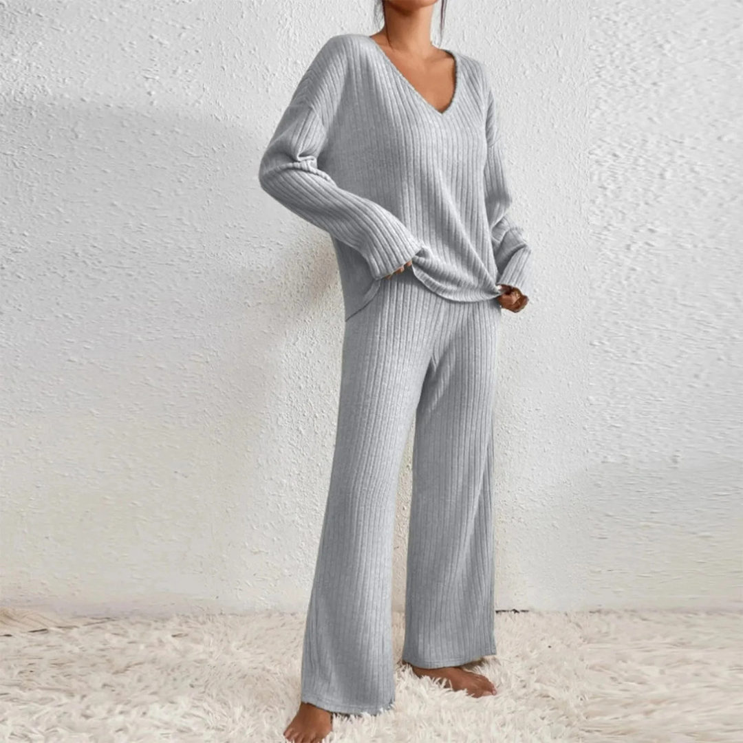 Anouk | Tweedelige Set | Lounge Set met V-hals Trui en Broek