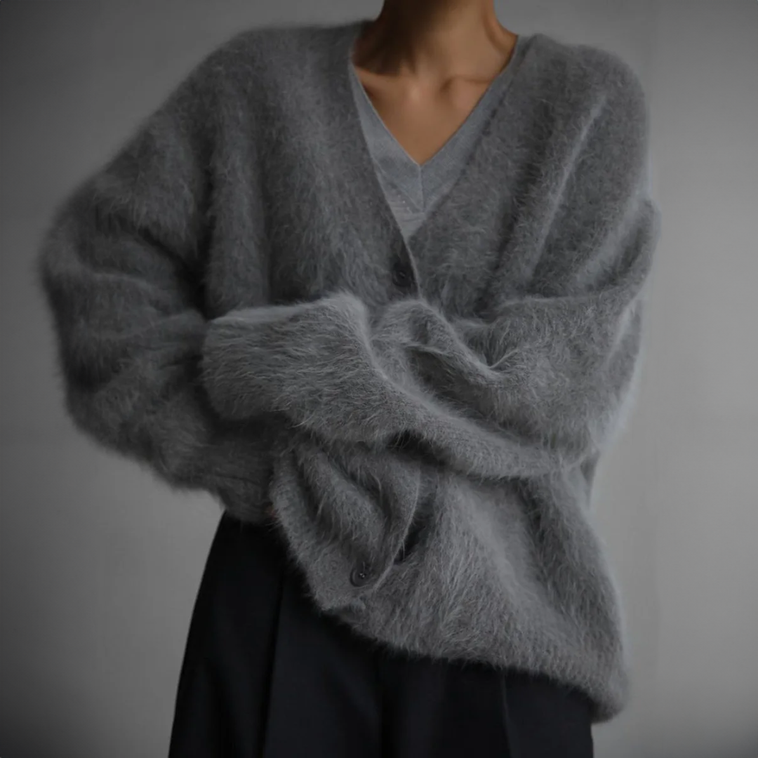 Lilian | Dames Trui met V-Hals en Knoopsluiting | Oversized Cardigan