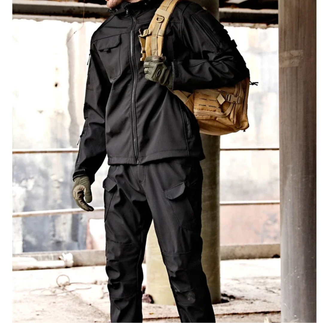 Coen | Mannen Waterdicht Softshell Thermopak | Winddicht Outdoor Pak Met Capuchon En Meerdere Zakken