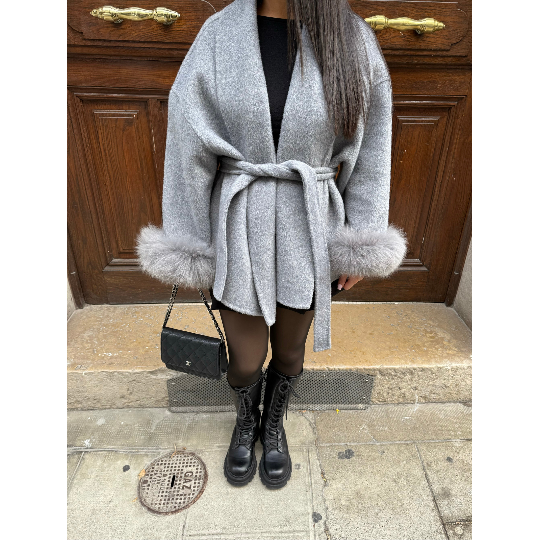 Lucy | Dames Korte Jas | Dubbelzijdige Wollen Jas met Bont en Afneembare Ceintuur