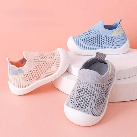 HappyFeet Comfy - Stabile, rutschfeste Sohle - Turnschuhe für Kinder