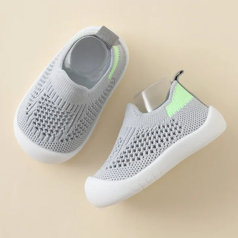 HappyFeet Comfy - Stabile, rutschfeste Sohle - Turnschuhe für Kinder