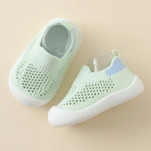 HappyFeet Comfy - Stabile, rutschfeste Sohle - Turnschuhe für Kinder